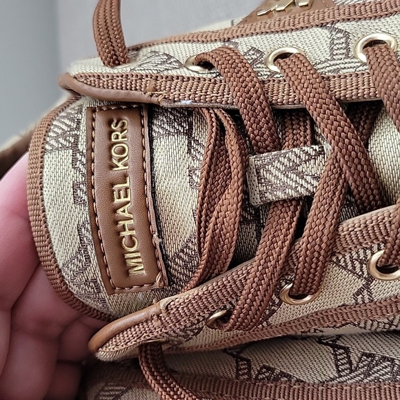 EUC Michael Kors Ladies Sneakers size 6.5 - Picture 5 of 7